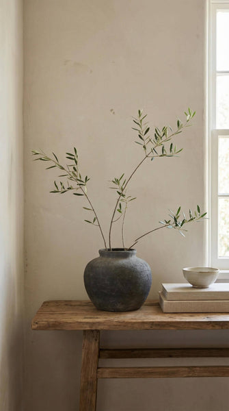 Terracotta Vase- Elna