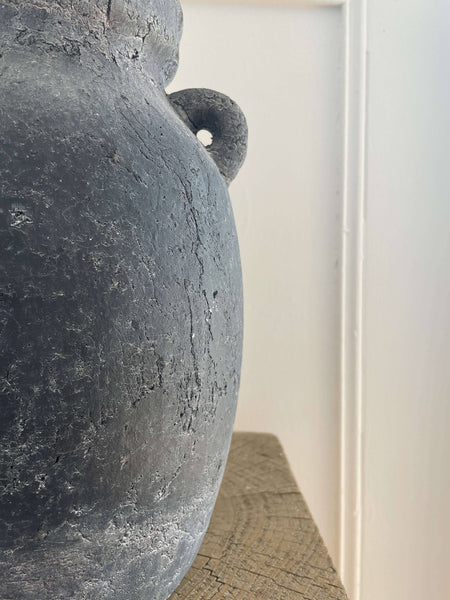 Almera Vase