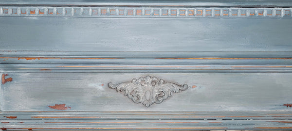 Traditional Wood Mantle