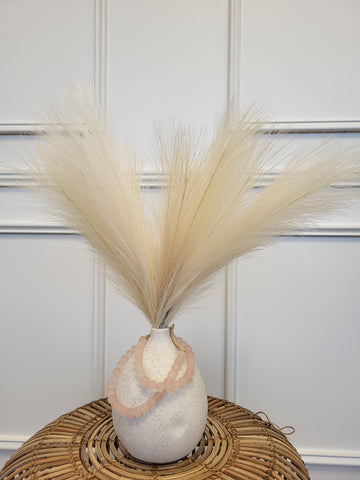 Accent Artificial Pampas Grass in Cream + Mojave Vase + Pink Beads