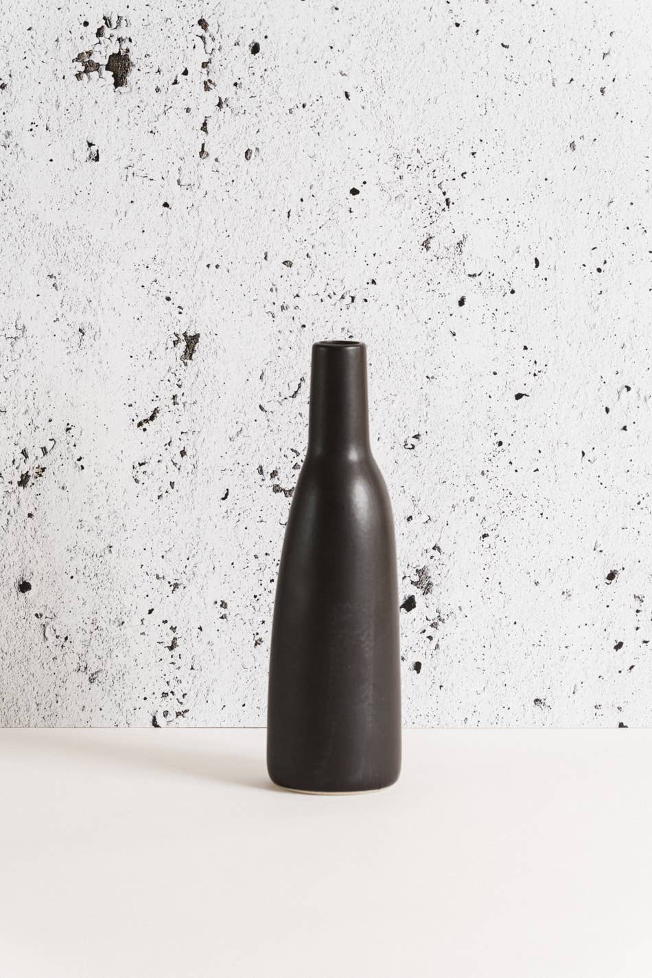 Stoneware Carafe/Bottle 34 oz