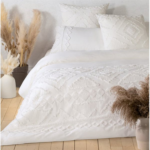 Raitha Tufted White Duvet Cover